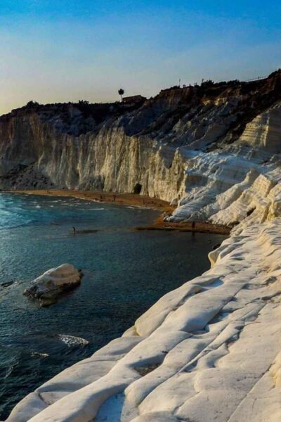 Spiagge d’autore: le 10 spiagge bandiera blu da non perdere in Italia scala dei turchi