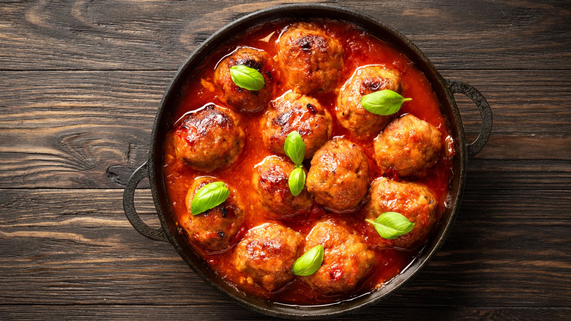 Polpette: il piatto italiano che profuma di casa polpette al sugo